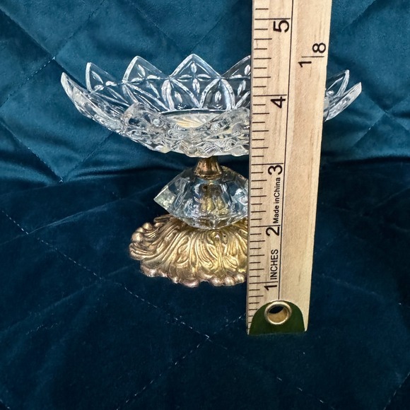 Vintage Hollywood Regency Crystal Candy Compote Bowl Decorative Brass Pedastal - Picture 6 of 8